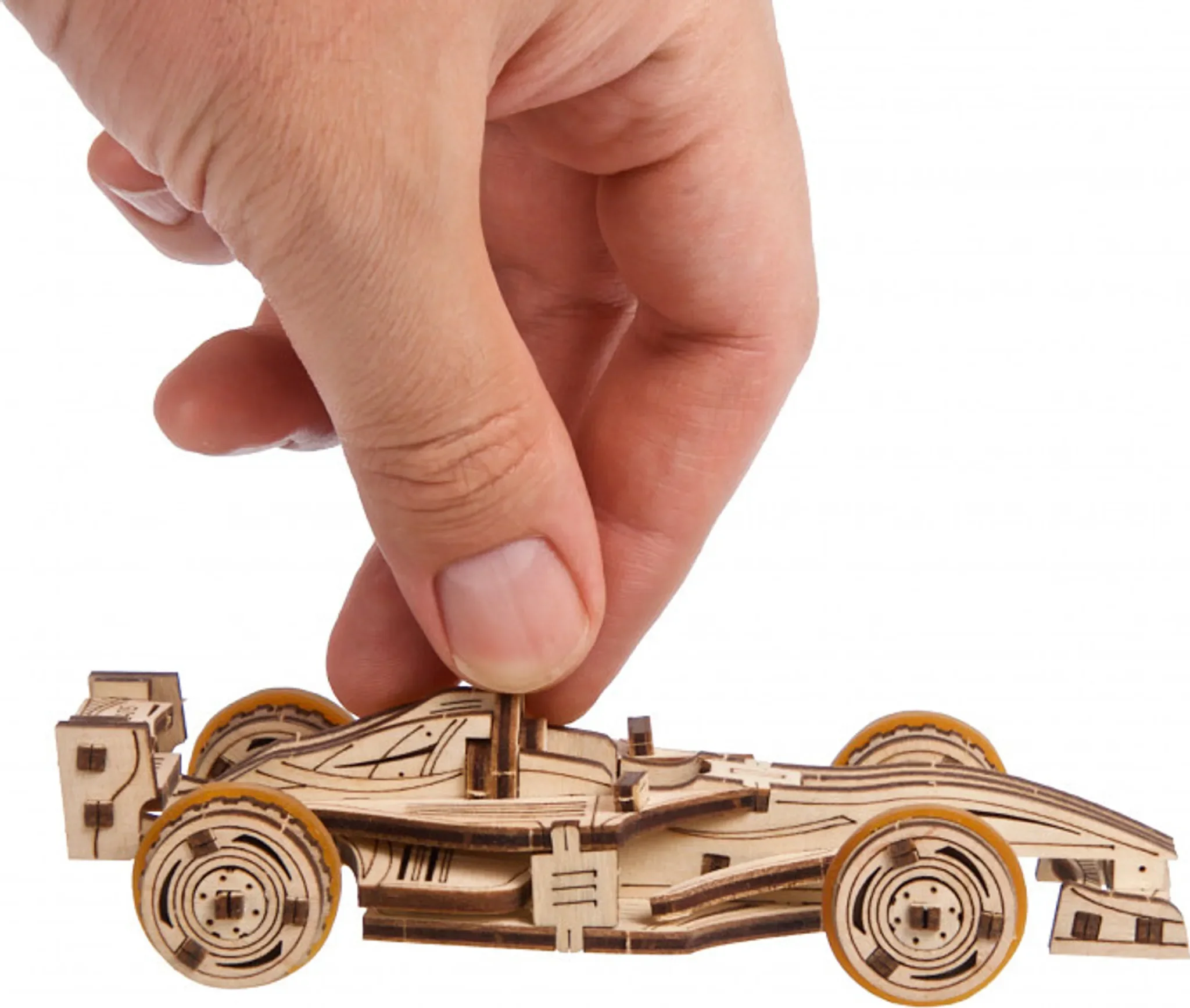 Compact Racer – DIY Holzbausatz im Rennwagendesign